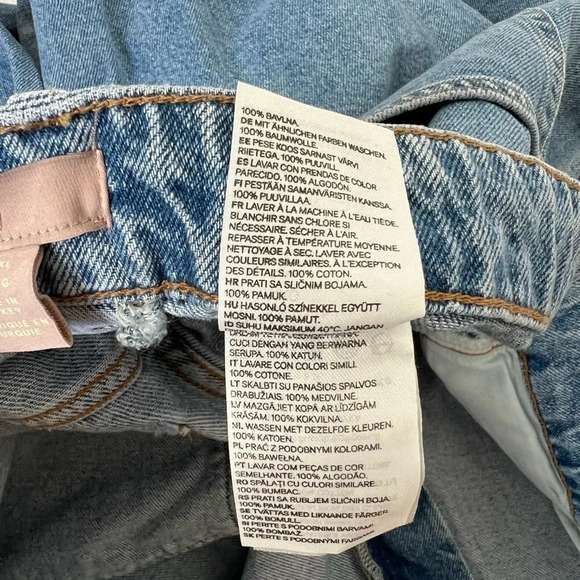 H&M women's light wash, curvy jeans Blue size XXL NWT - Picture 11 of 11